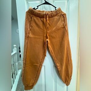 Aerie - women’s sweatpants. Rust.